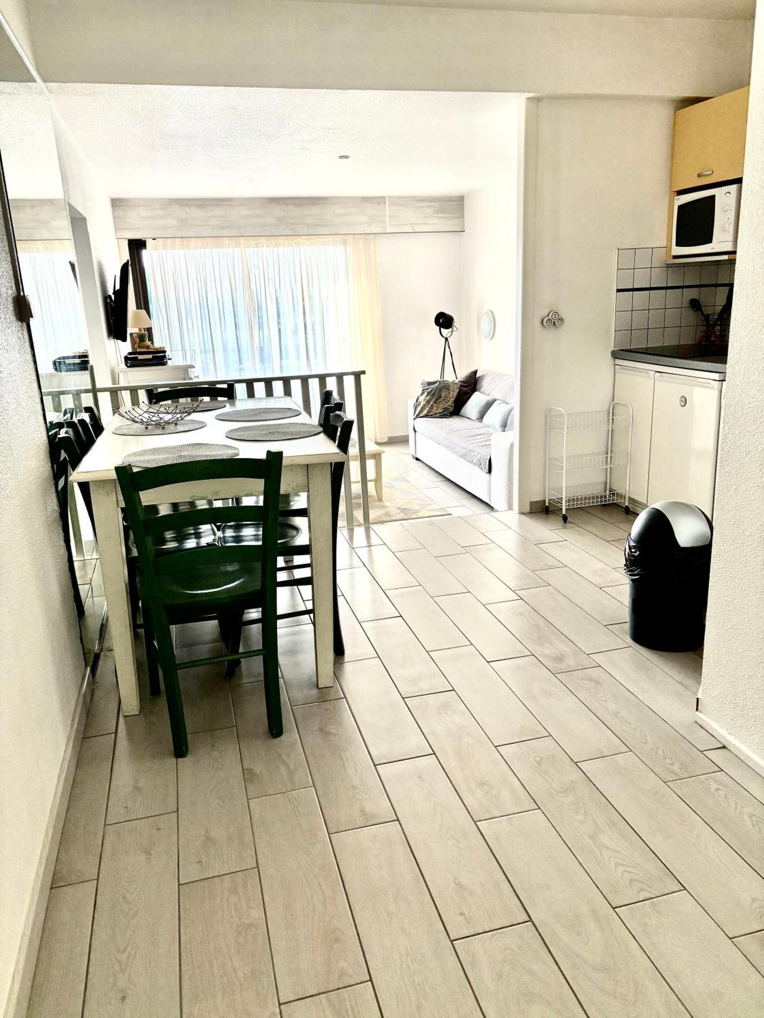 Saint Cyprien Golf View 2 Bedrooms Apartment , 900 M From The Beach Exterior foto
