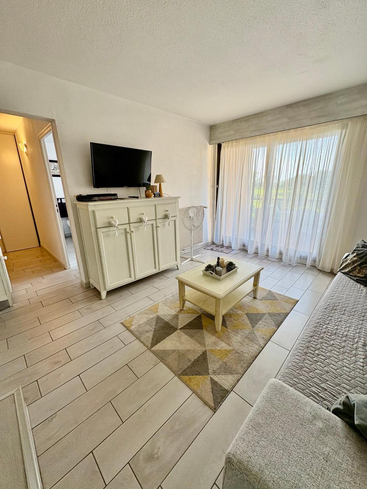Saint Cyprien Golf View 2 Bedrooms Apartment , 900 M From The Beach Exterior foto